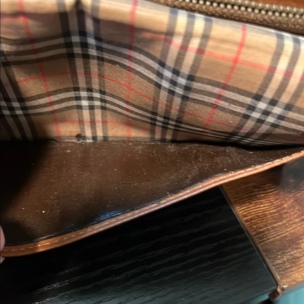 Burberry vintage bifold
