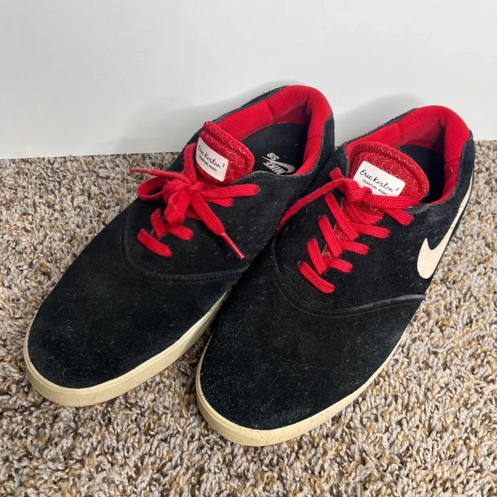 Nike type shoes
