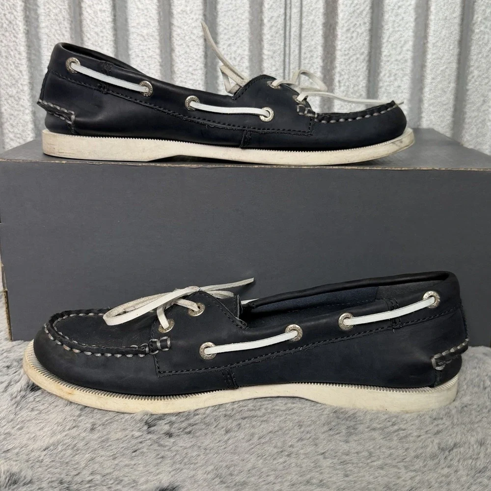 G.H. Bass & Co. good used