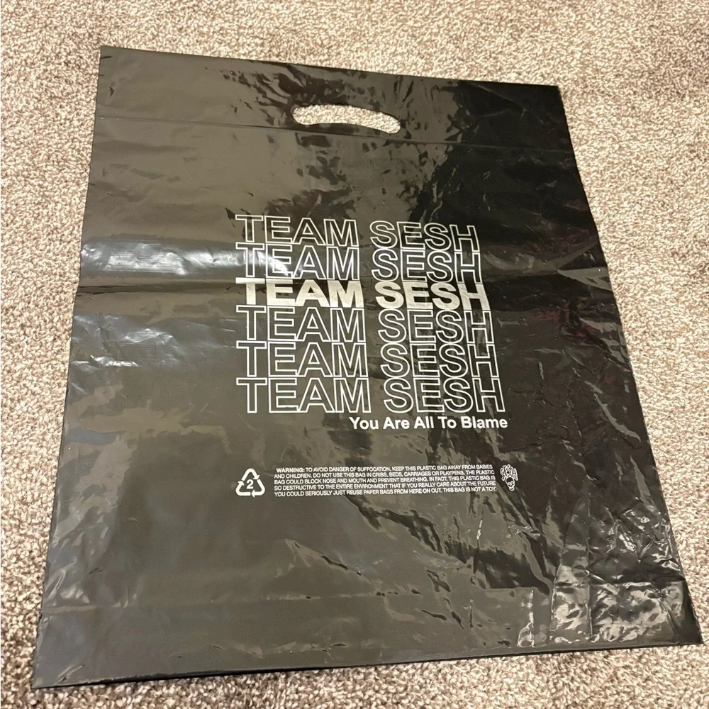 Teamsesh merch bag