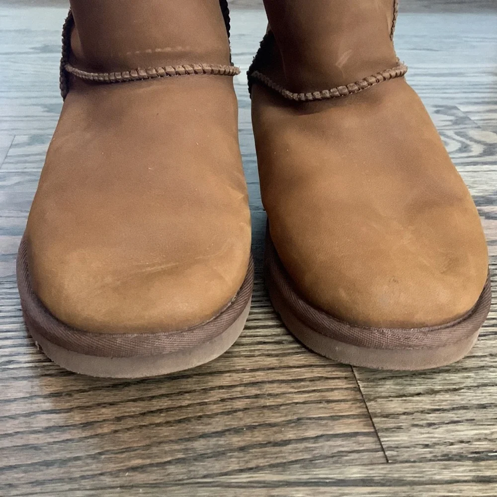 Ugg Chestnut Brown Leather Shearling Short Boot