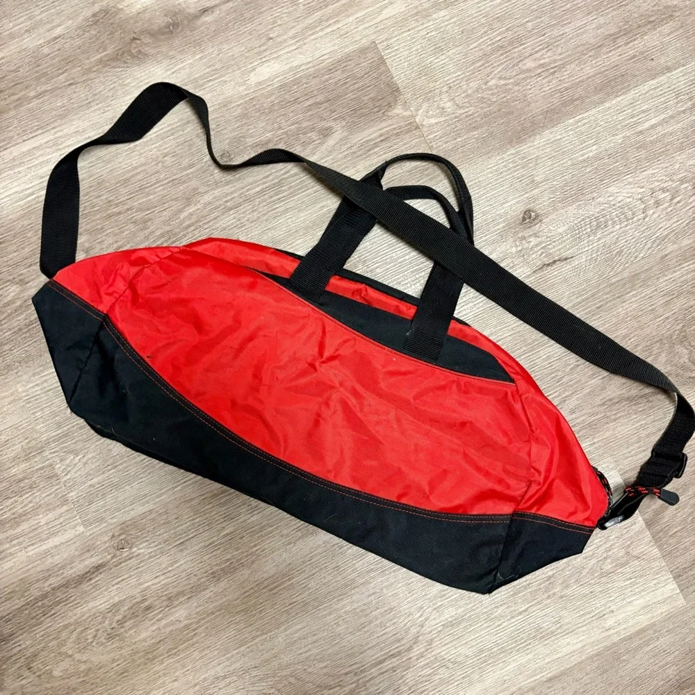 Leeds levis duffle