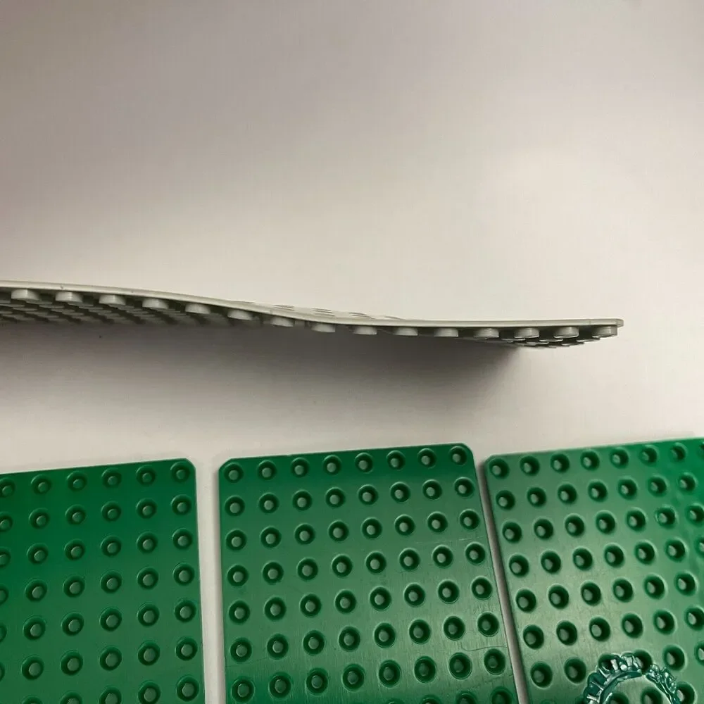 Lego vintage green