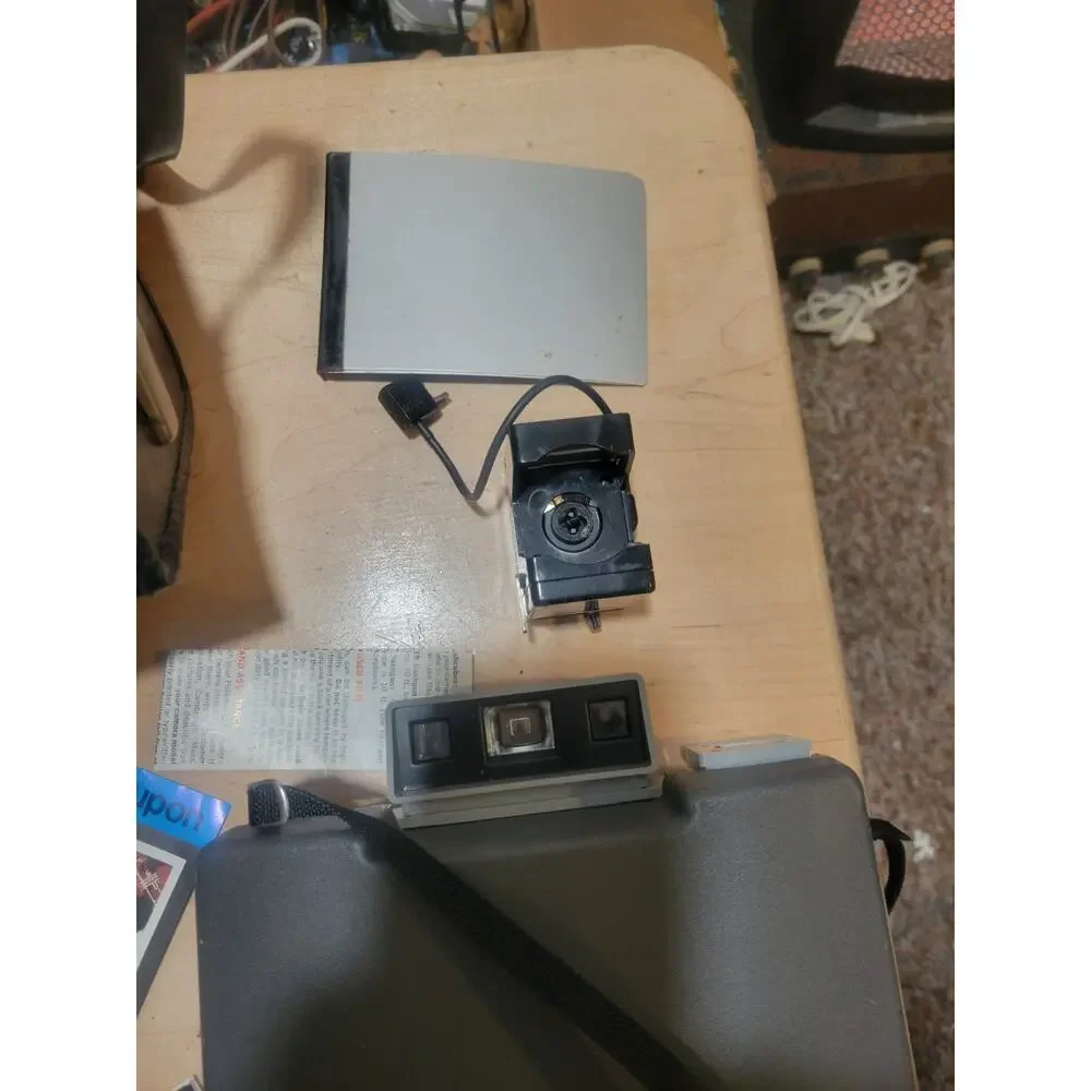Polaroid great comes
