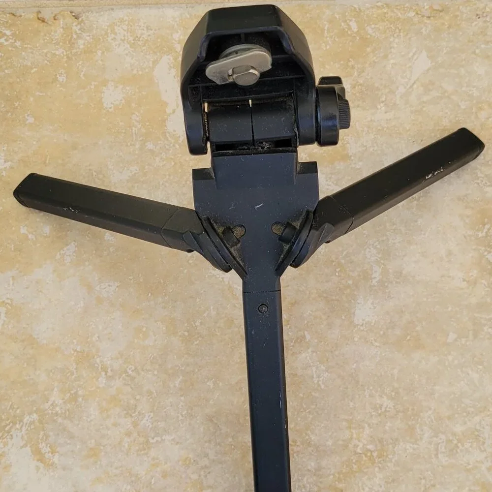 Portable Camera Stand, Retractable Mini Tripod