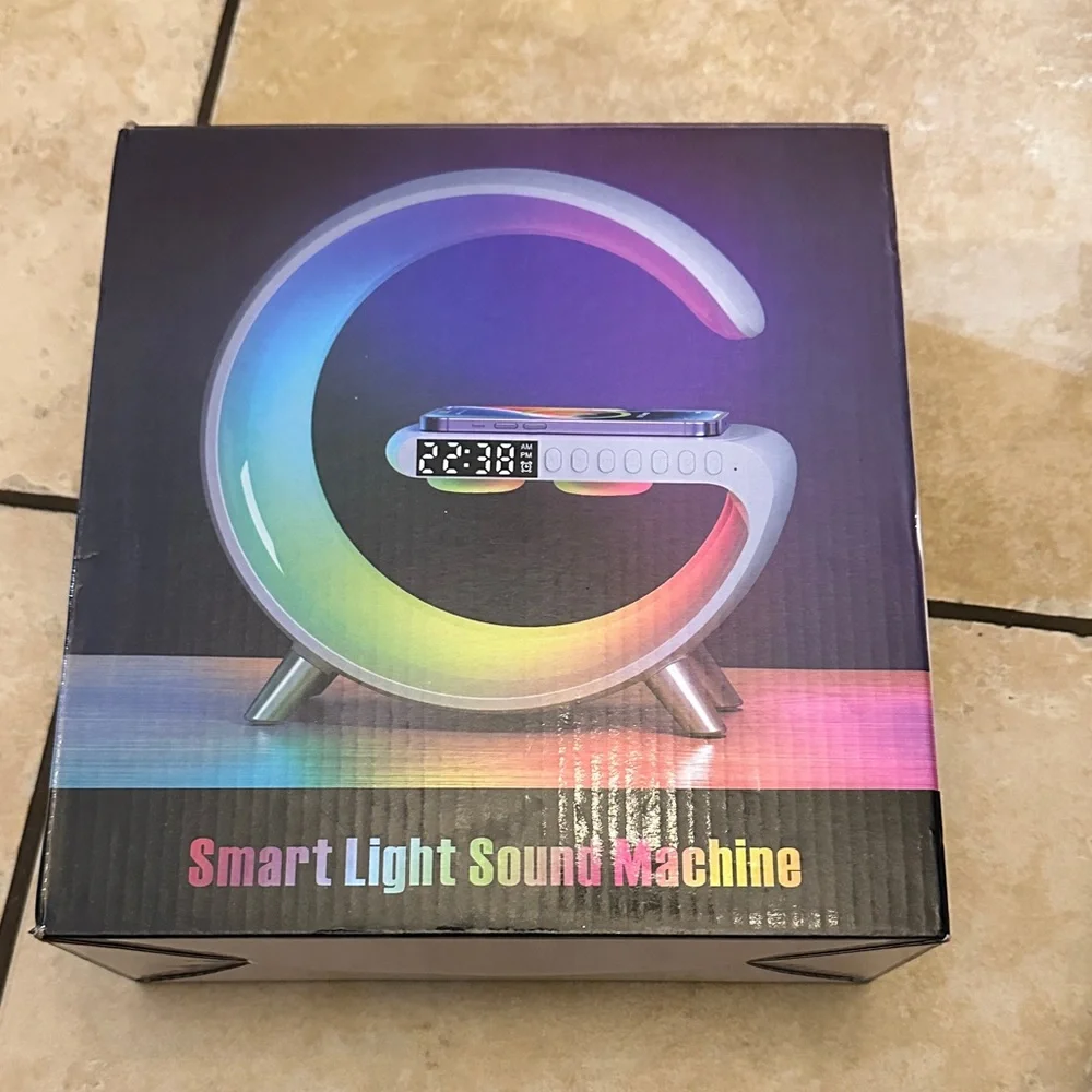 G-Shaped Multicolor Smart Charger