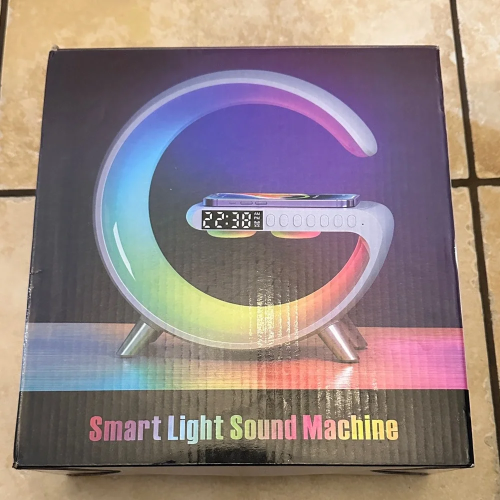G-Shaped Multicolor Smart Charger