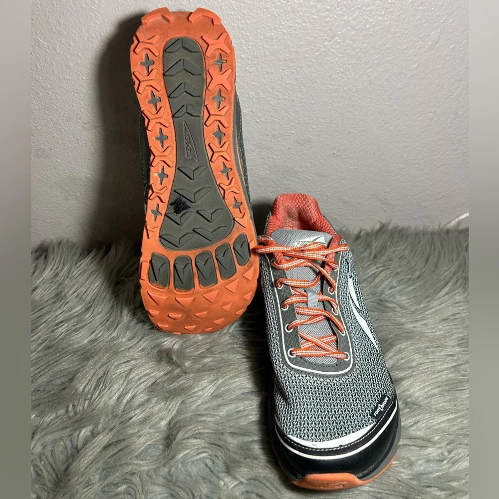 Altra Lone Peak 2.5 Running Black Gray Mesh Red Accents Trail Sneaker Size 7.5