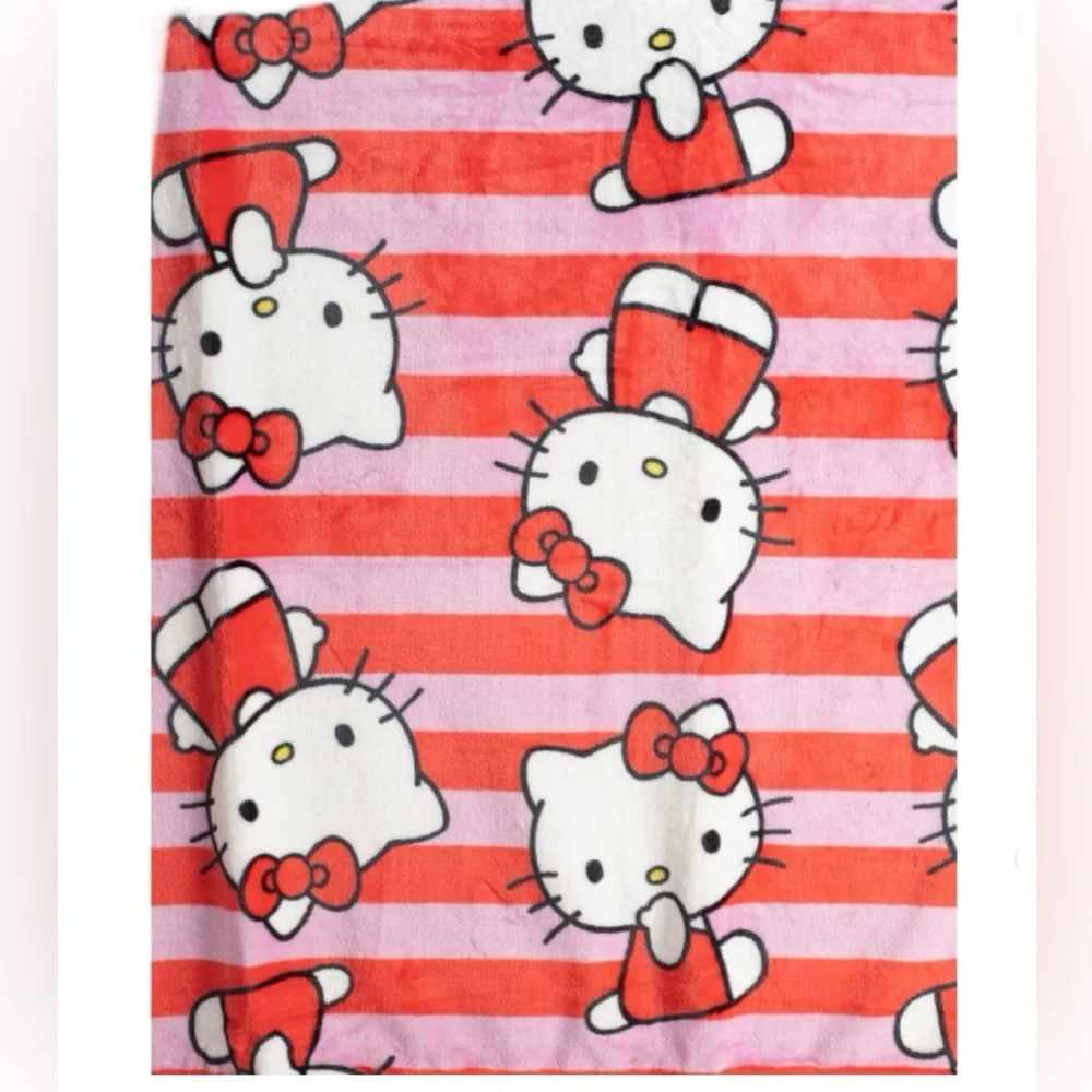 Hello Kitty cozy hello