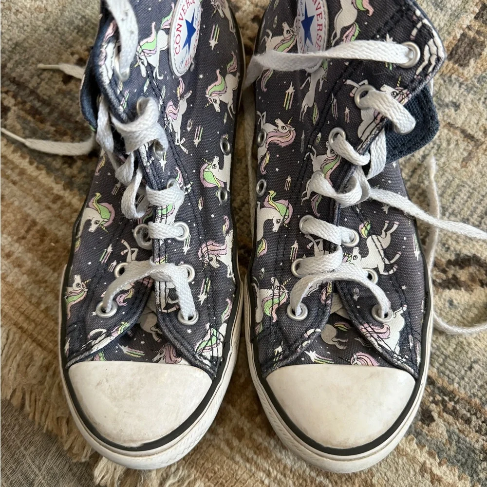 Converse comfortable design canvas