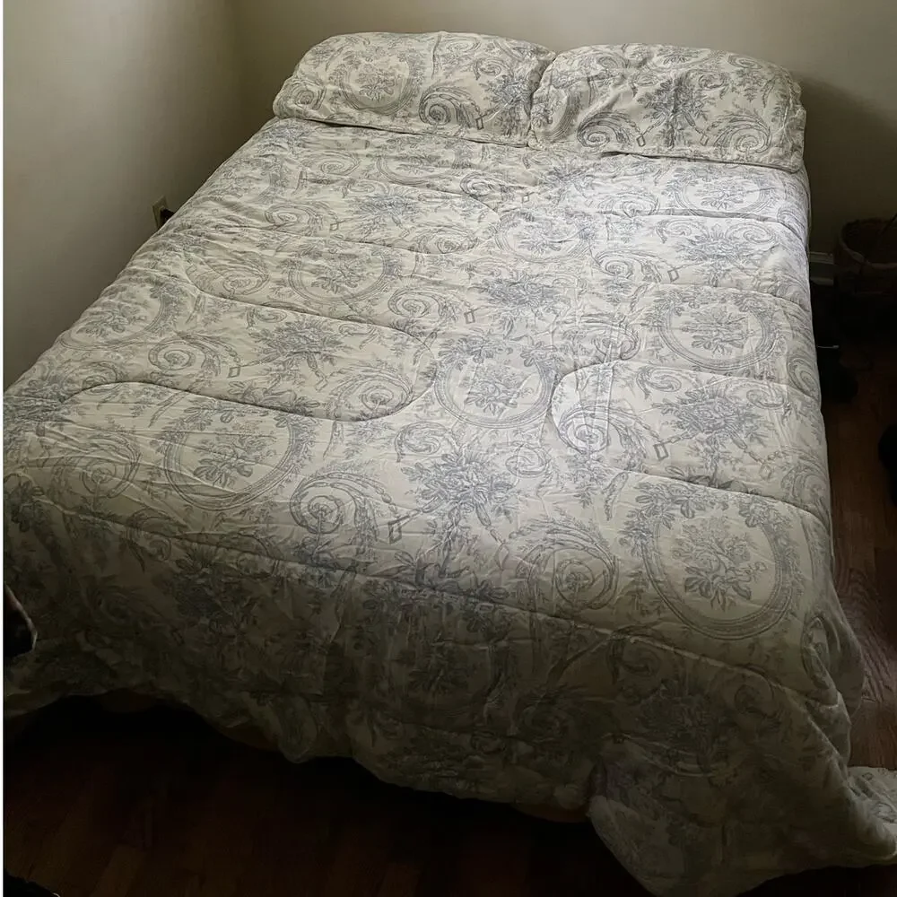 Vintage French country Toile‎ Cream Blue Queen Quilt Comforter Bedspread 2 Shams