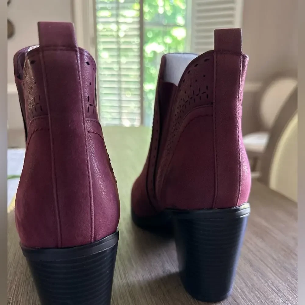 MIA ladies’ booties size
