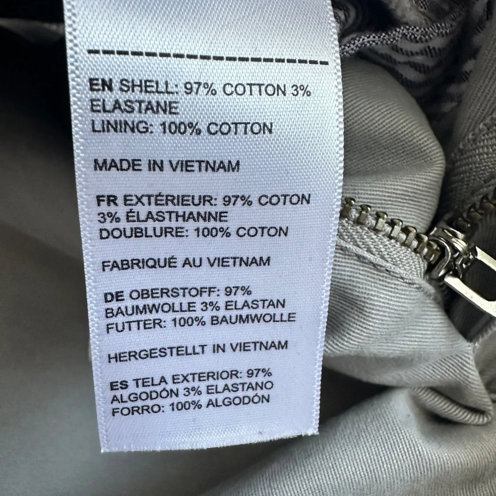 UNTUCKit classic versatile