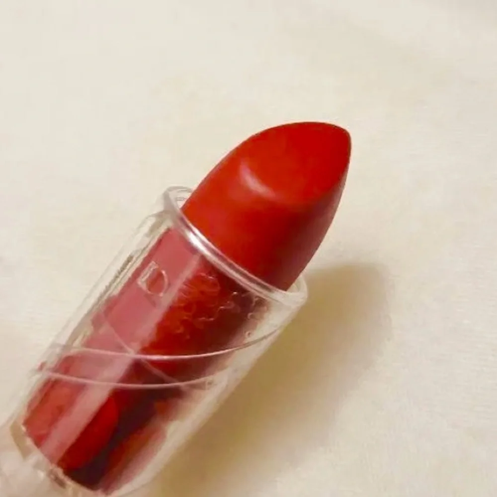 Makeup Revolution ready sexy lips