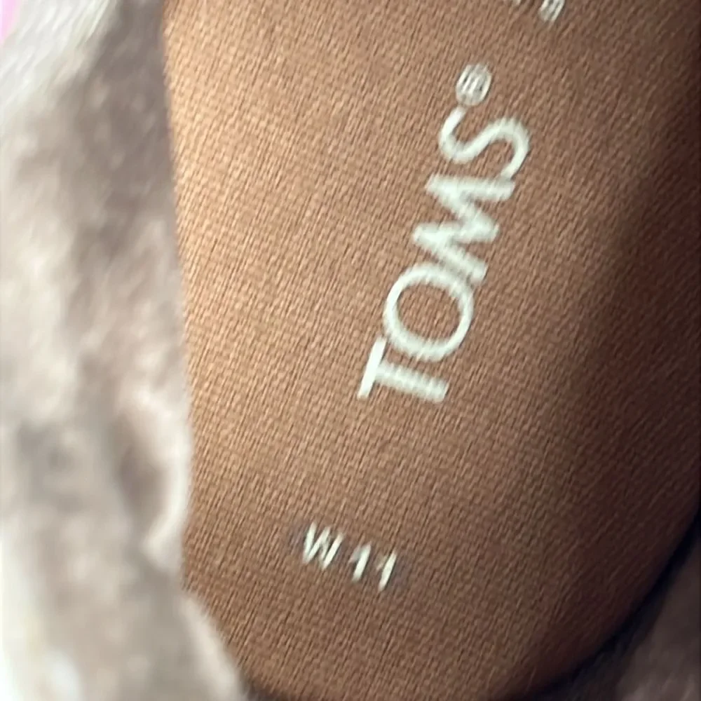 Toms rubber sole