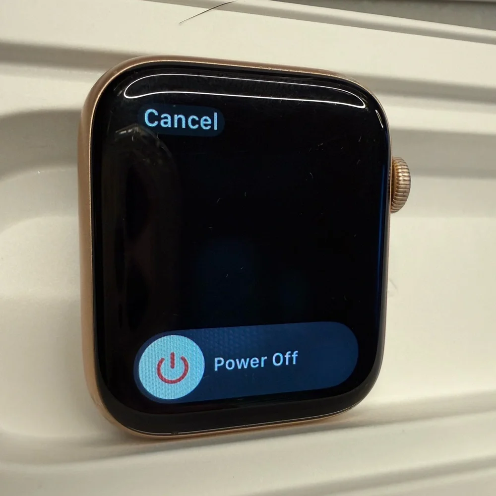 Apple charger watch scuffs