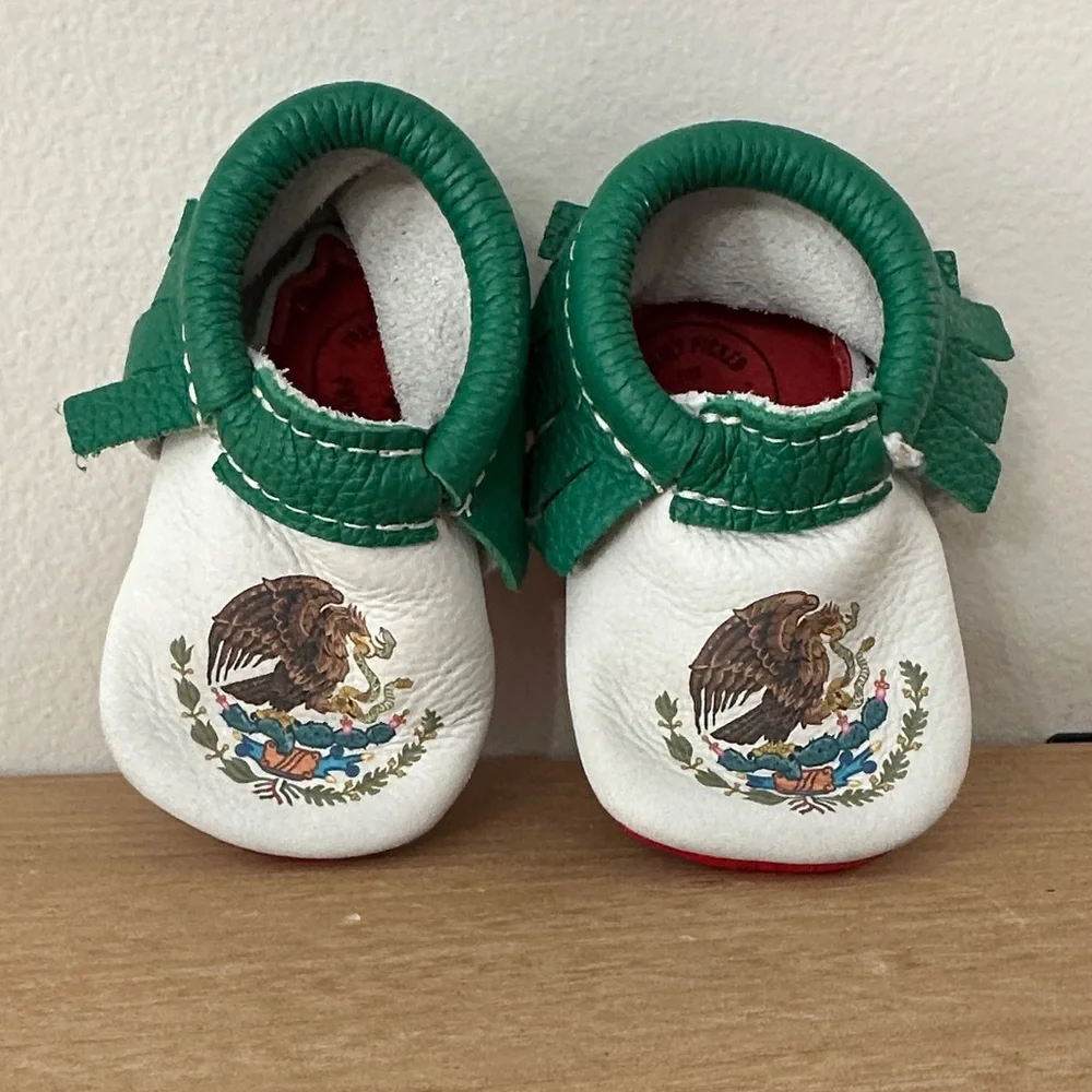 Freshly Picked charming moccasins