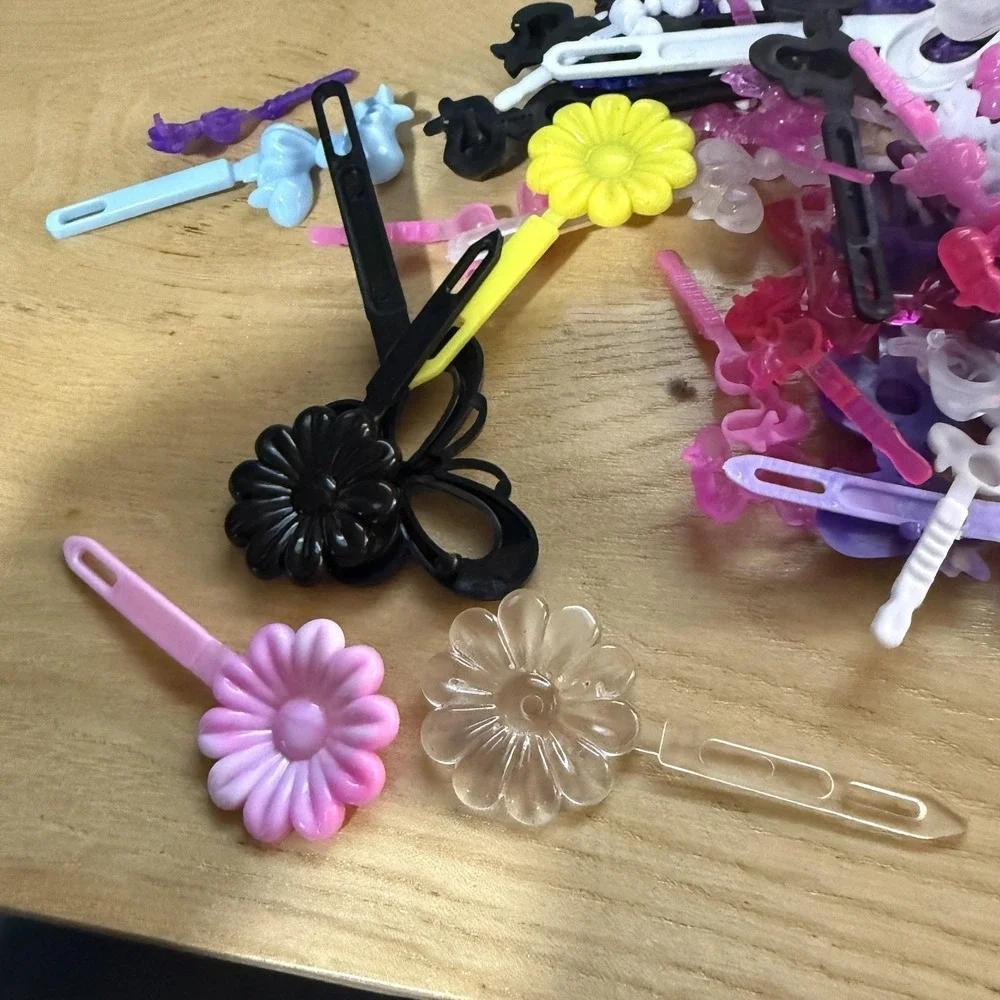 Lot of ~100 Vintage Plastic Hair Clips Barrettes Flowers Bows 80's 90's