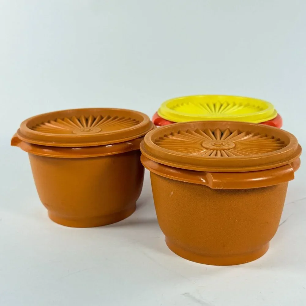 Tupperware kitchen retro decor