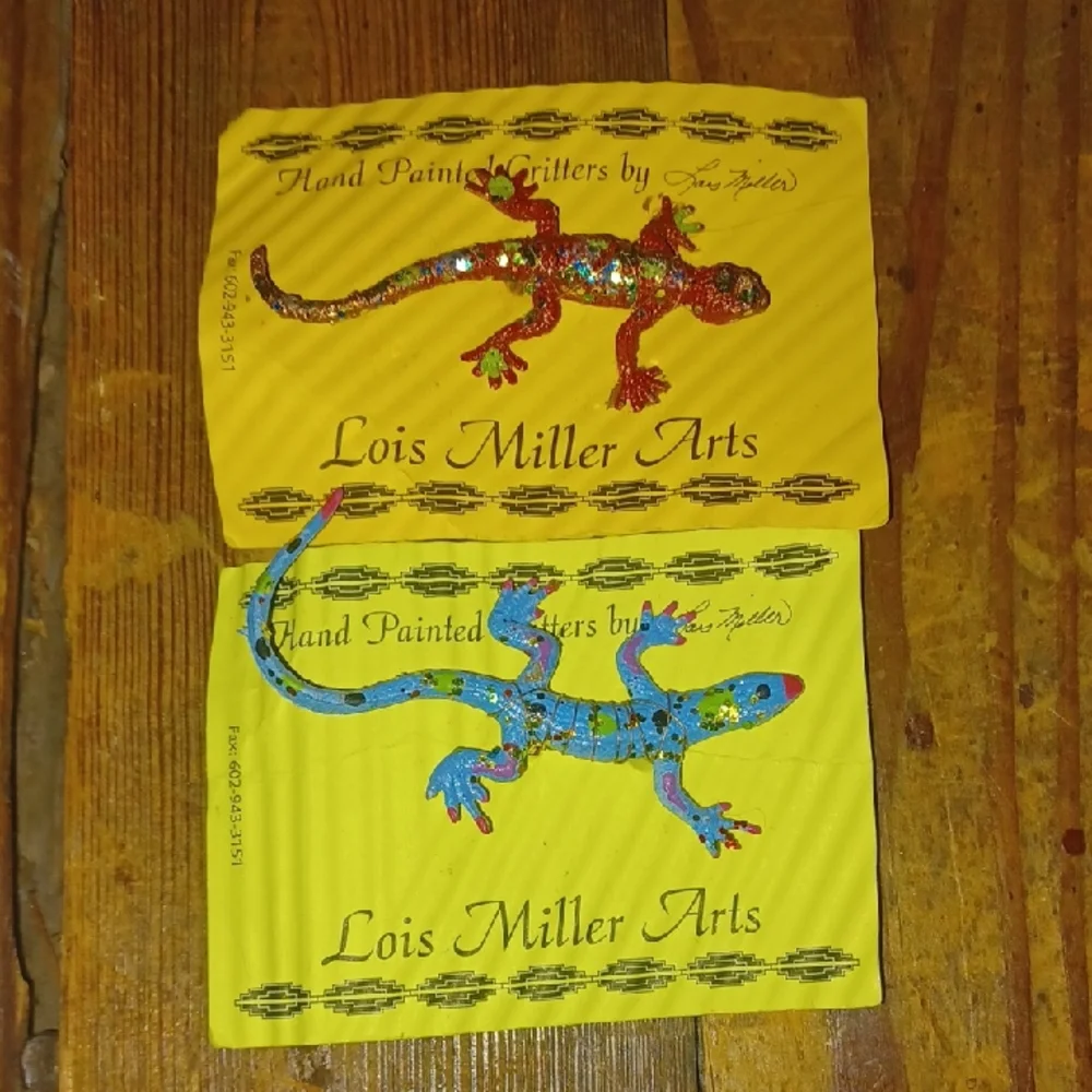 NWT Hand Painted Reptile Pins/Brooches - Red and Blue Handmade