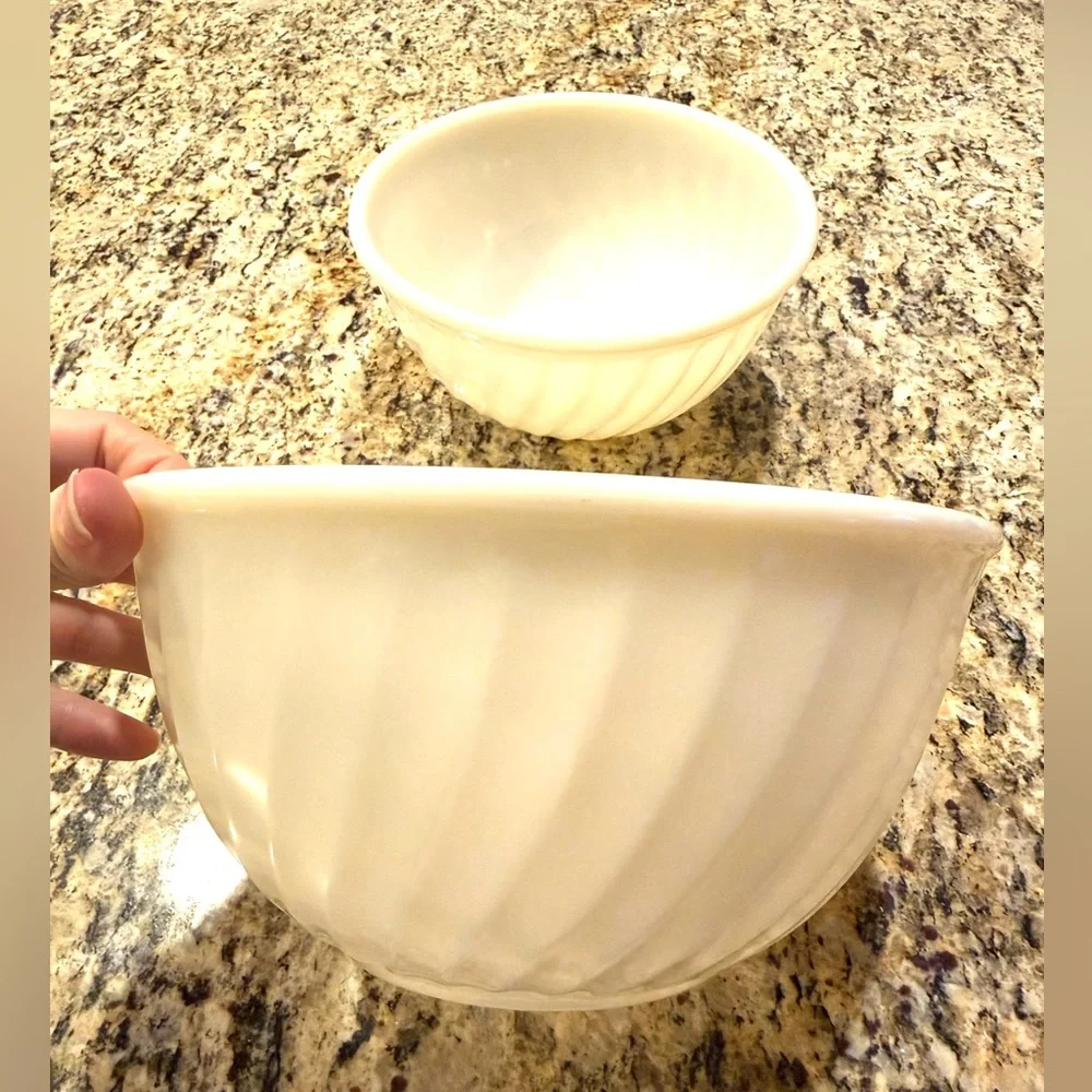 Fire King Cream Nesting Bowl Set