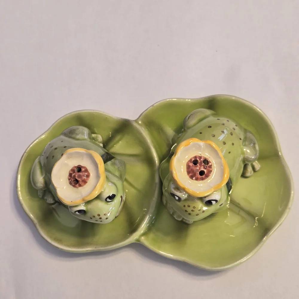 Josef Originals frogs shakers hat