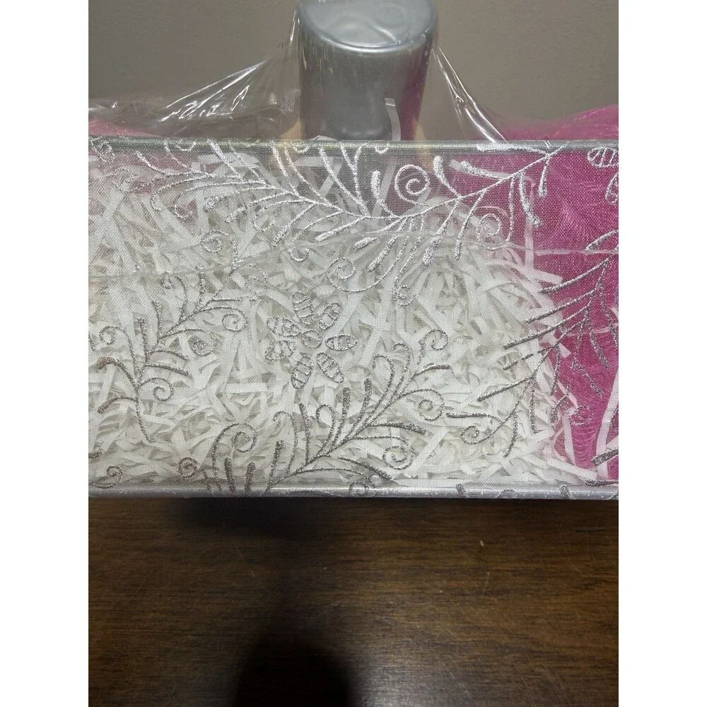 Vintage Bath Body And Earth Bath Gift Set Raspberry Soap Body Wash Potpourri