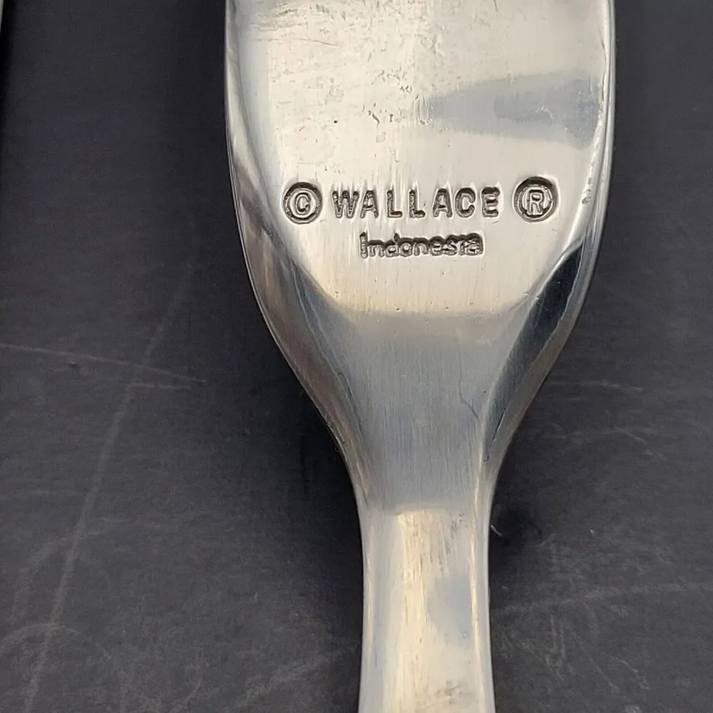 Wallace Silversmiths this wallace