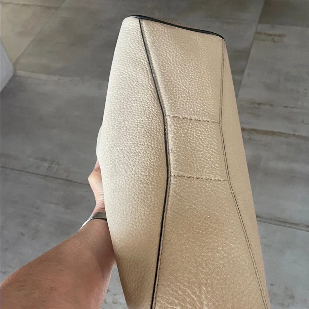 kate spade versatile hand
