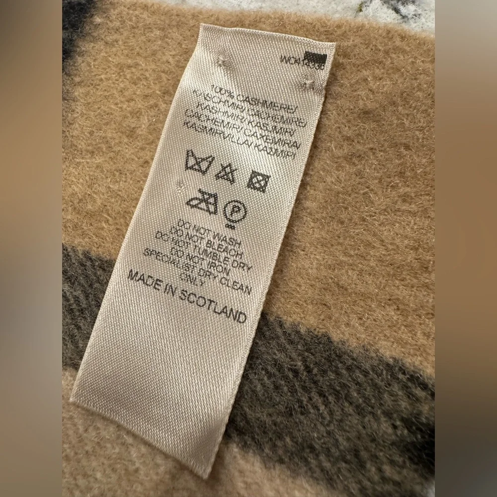 Burberry scarf great