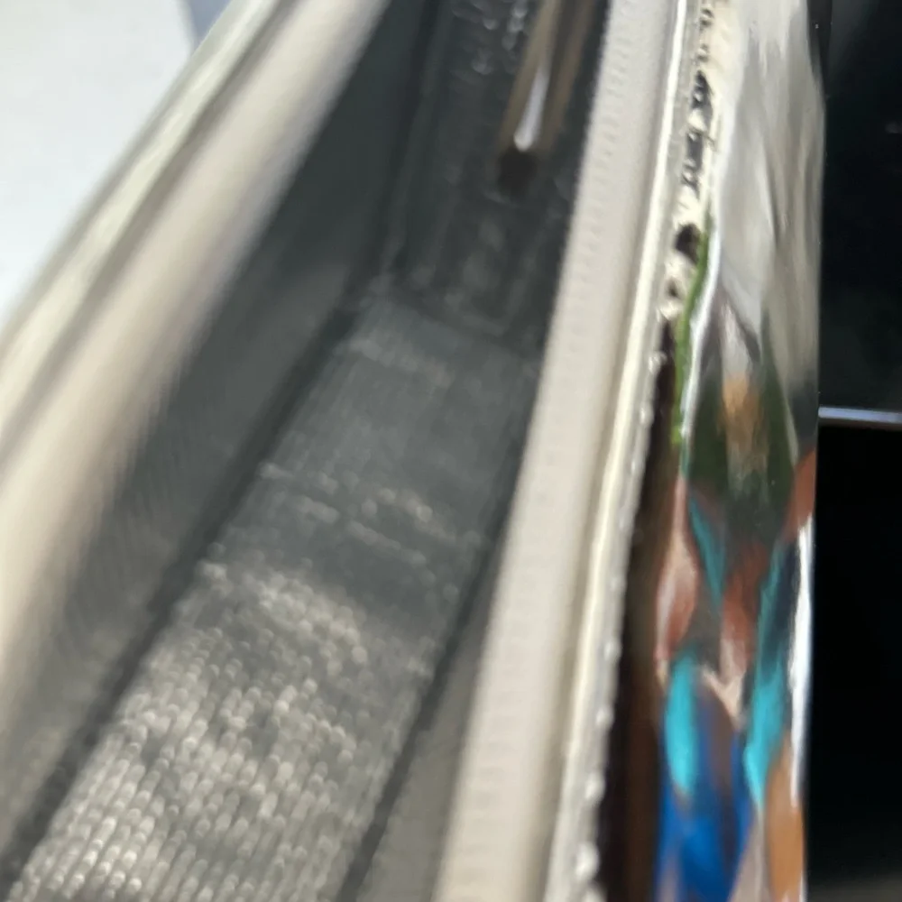 N/A material holographic