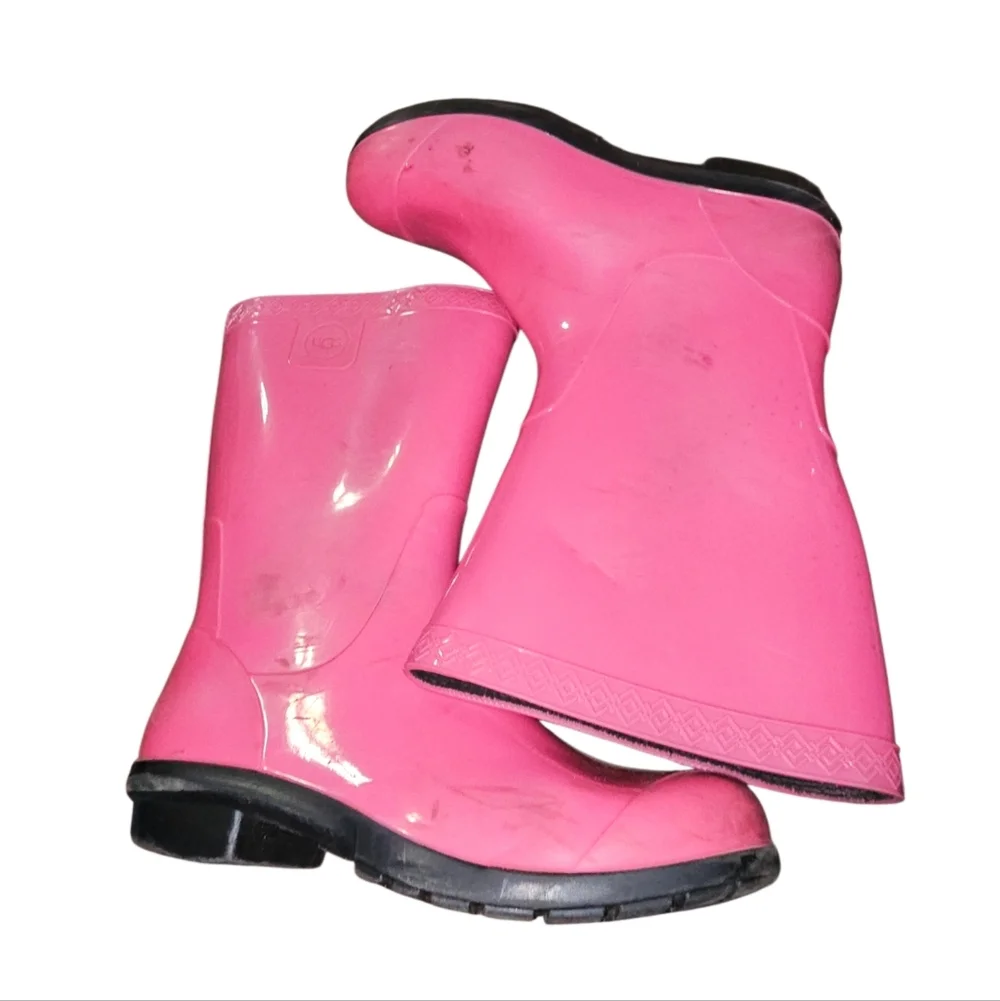 UGG stay stylish