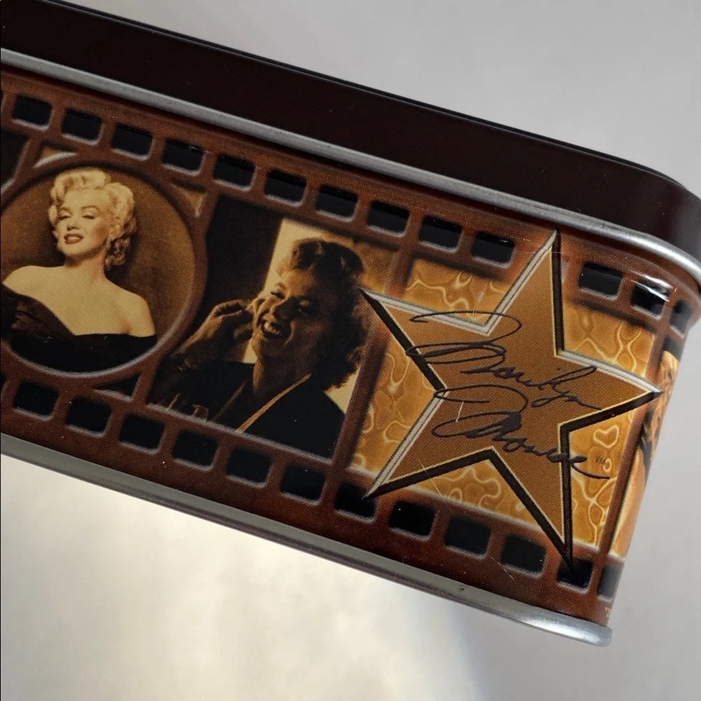 RARE 2005 Vintage Style Iconic Marilyn Manroe Tin Metal Box Notecards Envelopes
