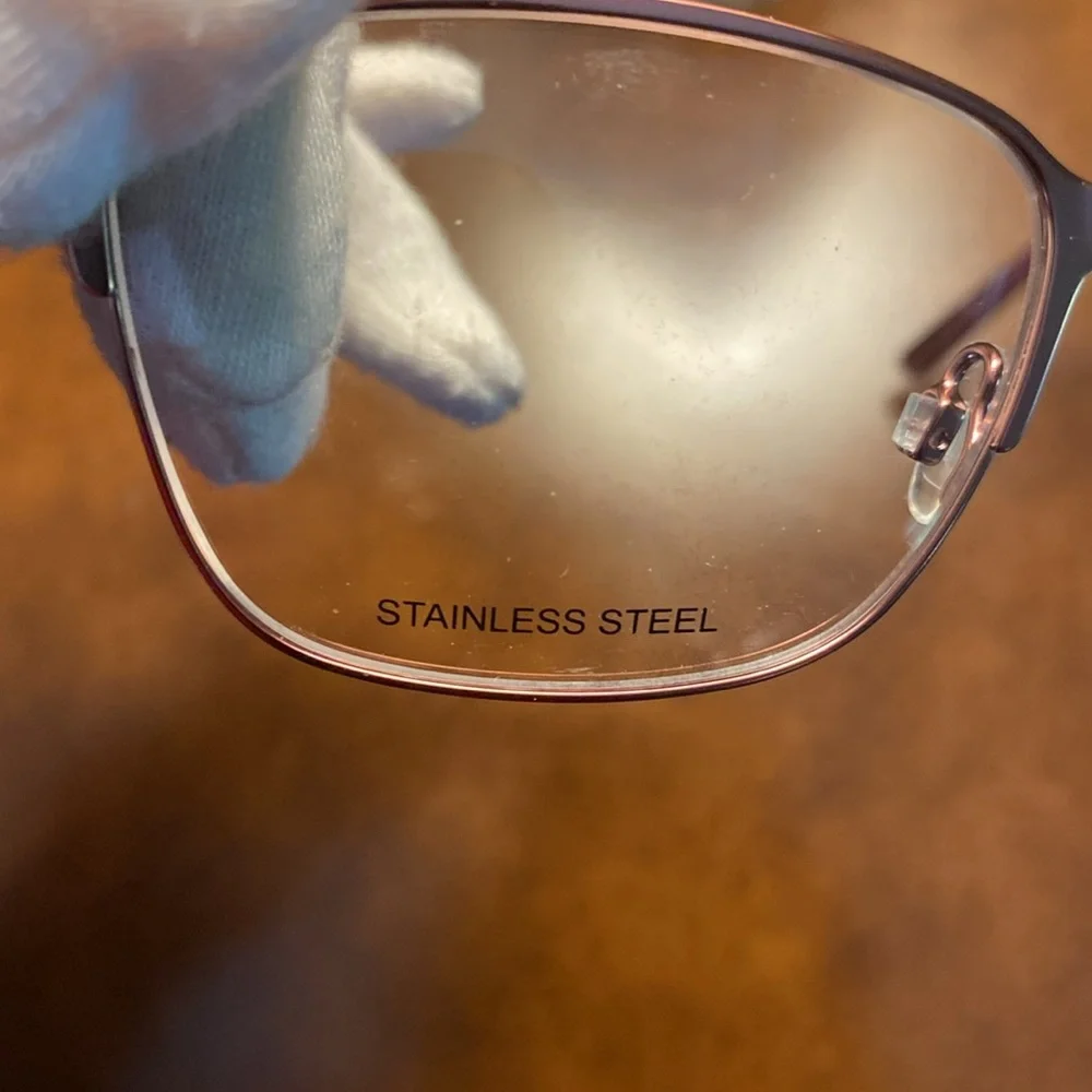 bebe these glasses