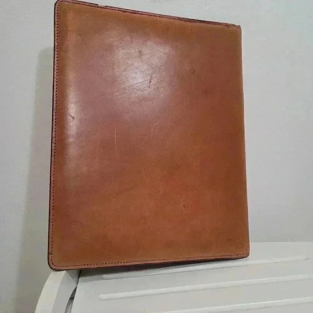 Unbranded tan environment street