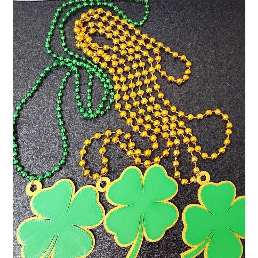 St Patrick’s Day Four Leaf Clover Necklace Shamrock Lucky Charm Green Gold
