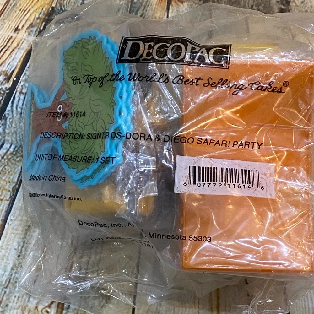 N/A decopac cake