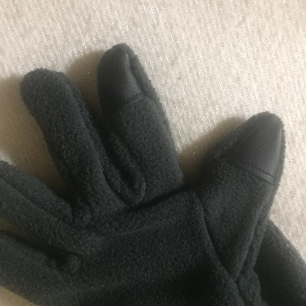 Nike fleece gloves