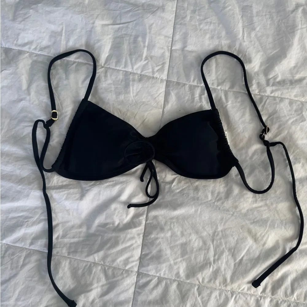 Hollister cinched black