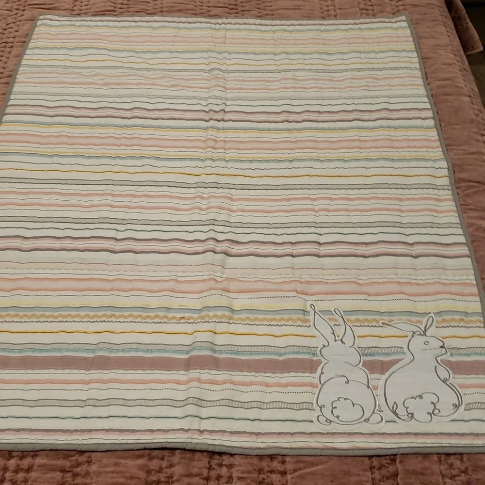 Ellen Degeneres adorable quilt