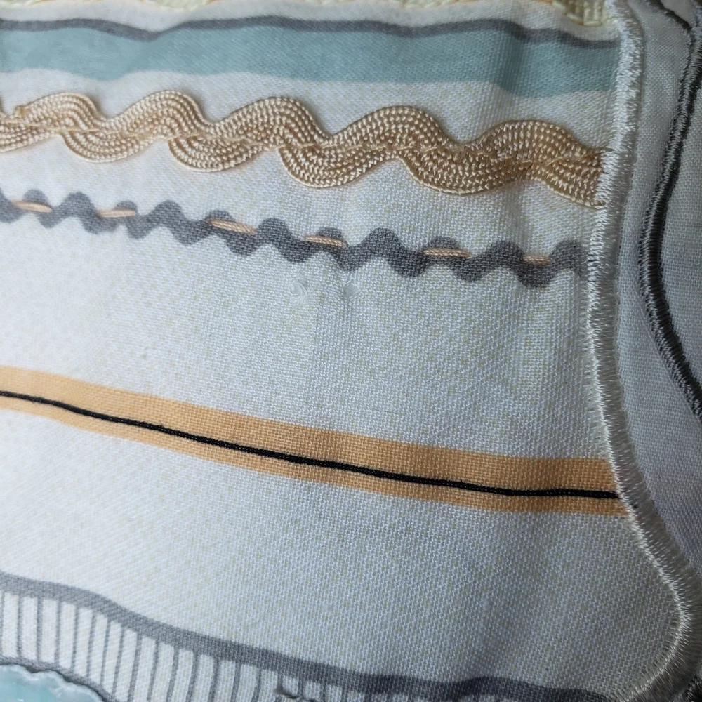 Ellen Degeneres adorable quilt