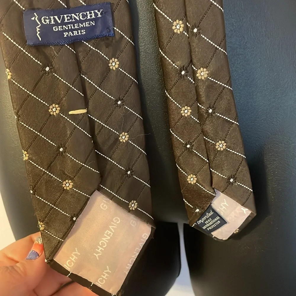 Givenchy brown floral