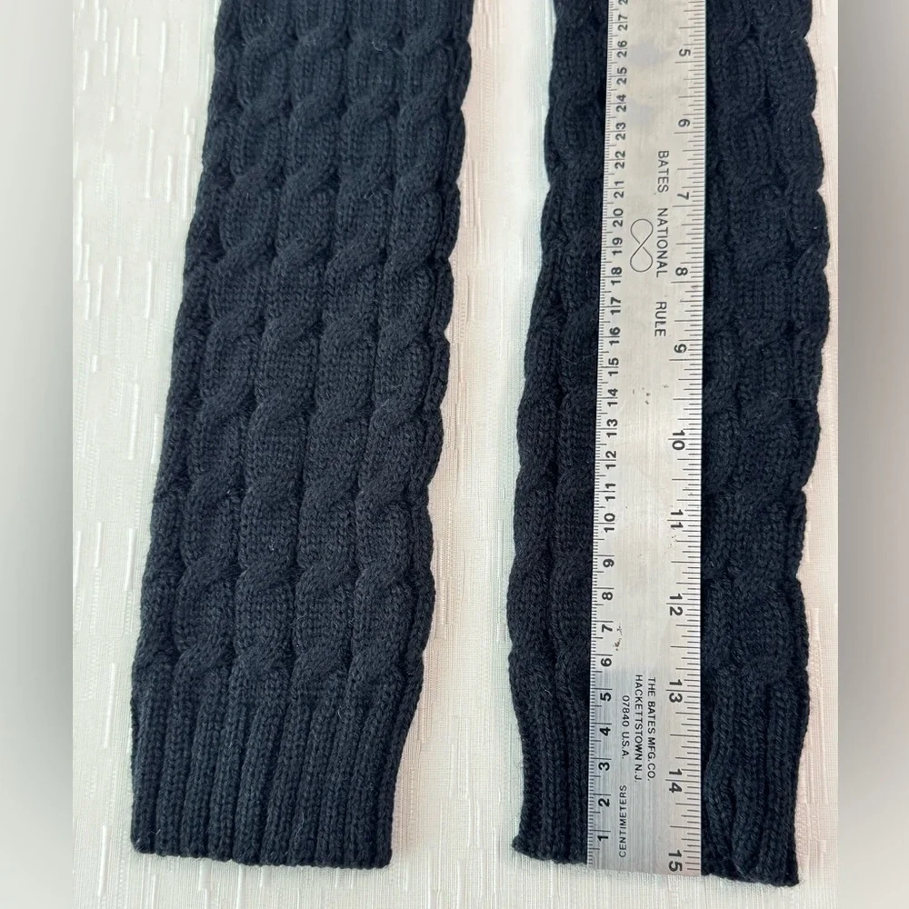 The Unbranded Brand classic black