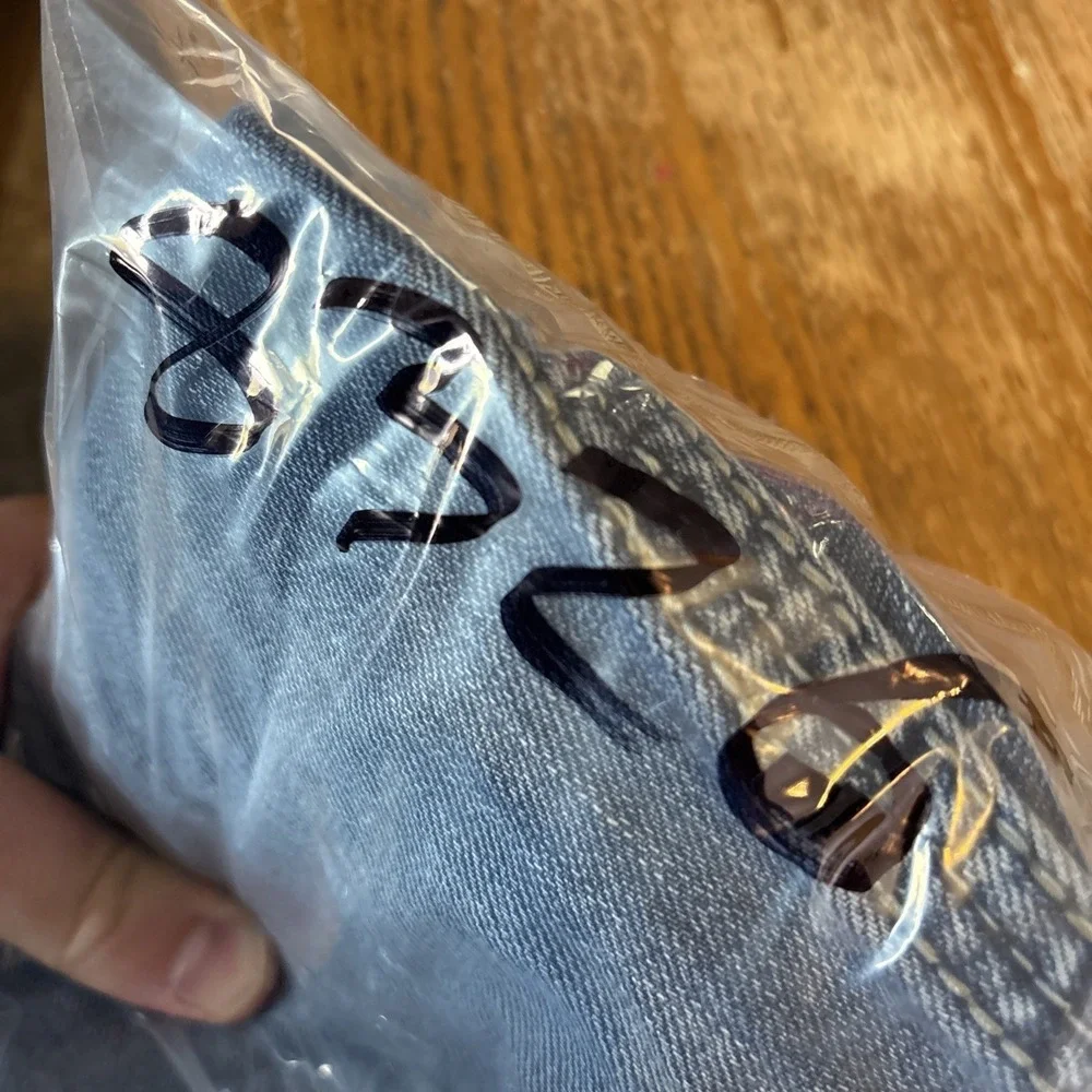 BKE Jeans Bootleg Carter Mens 29L Blue Jeans Stretch Denim Whiskers
