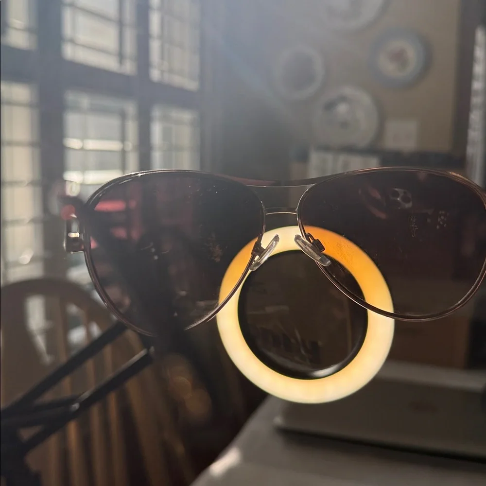 Oscar de la Renta chic aviator