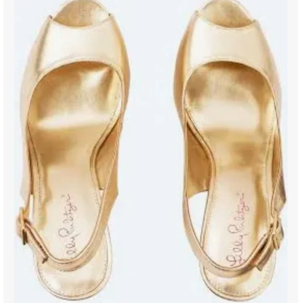 Lilly Pulitzer add touch