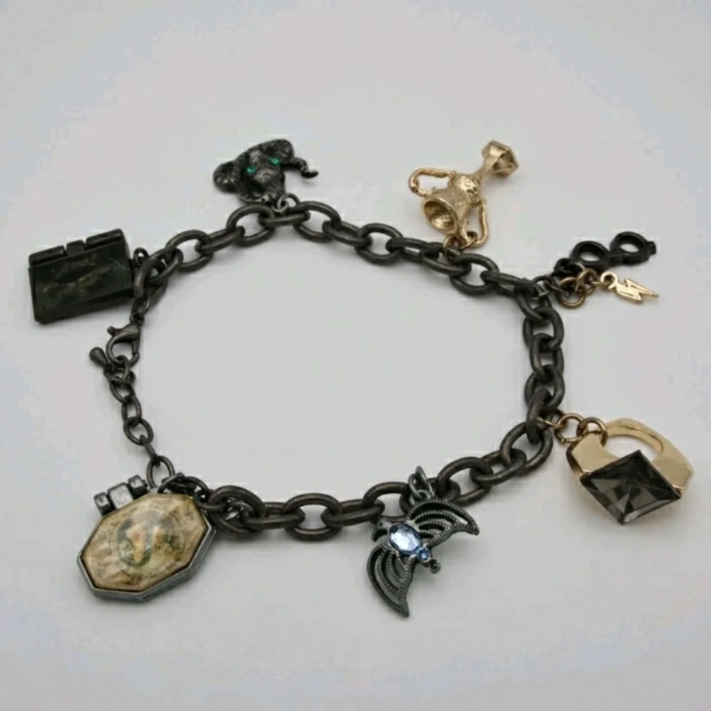 Wizarding World Of Harry Potter harry horcrux world