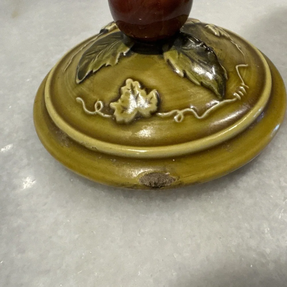 Vintage Geo Z Lefton Green Ceramic 3-D Embossed Canister w/ Lid Fruit Apple Pear