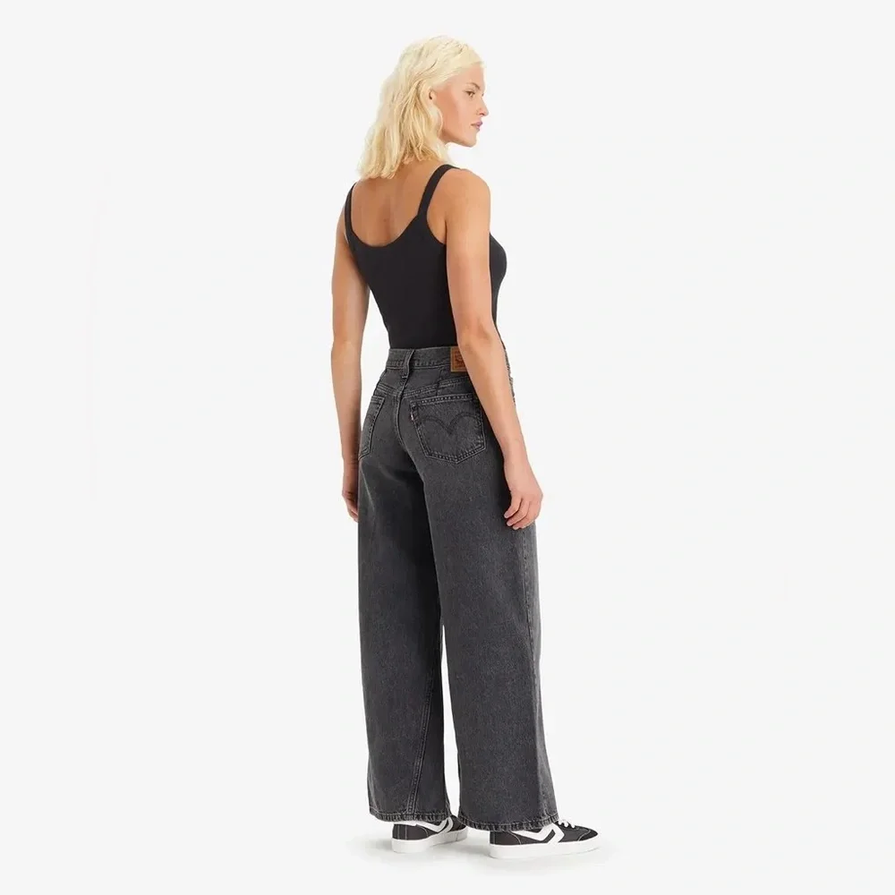 Levis been slanted