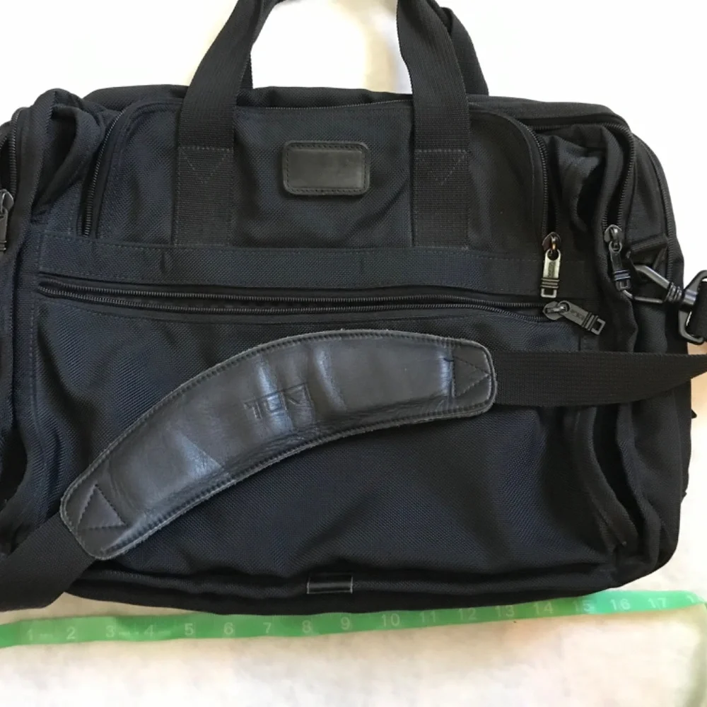 Tumi black expandable